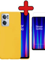 BTH BTH OnePlus Nord CE 2 Hoesje Siliconen Met Screenprotector - Geel