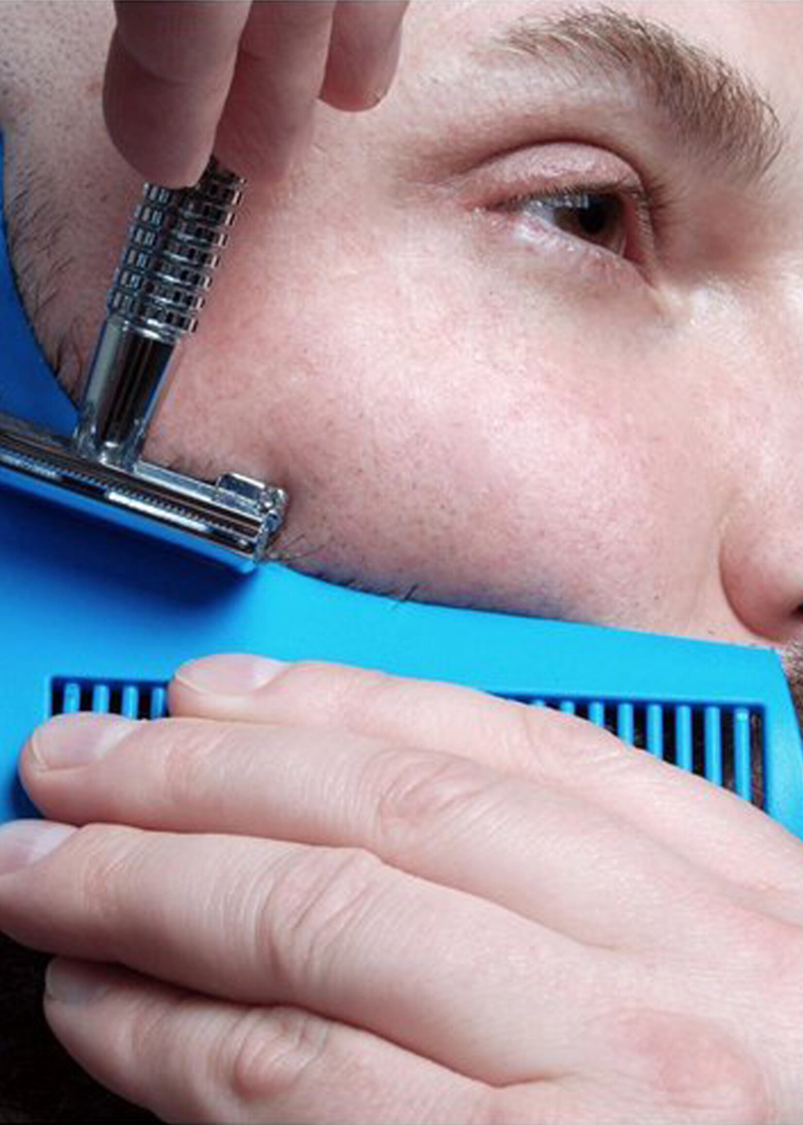 BTH Baardkam En Baardschort Beard Cape Shaving - Baard Schort Met Baard Trimmer Beard Shaper Kam - Blauw & Zwart