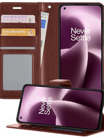 LUQ LUQ OnePlus Nord 2T Hoesje Bookcase - Bruin