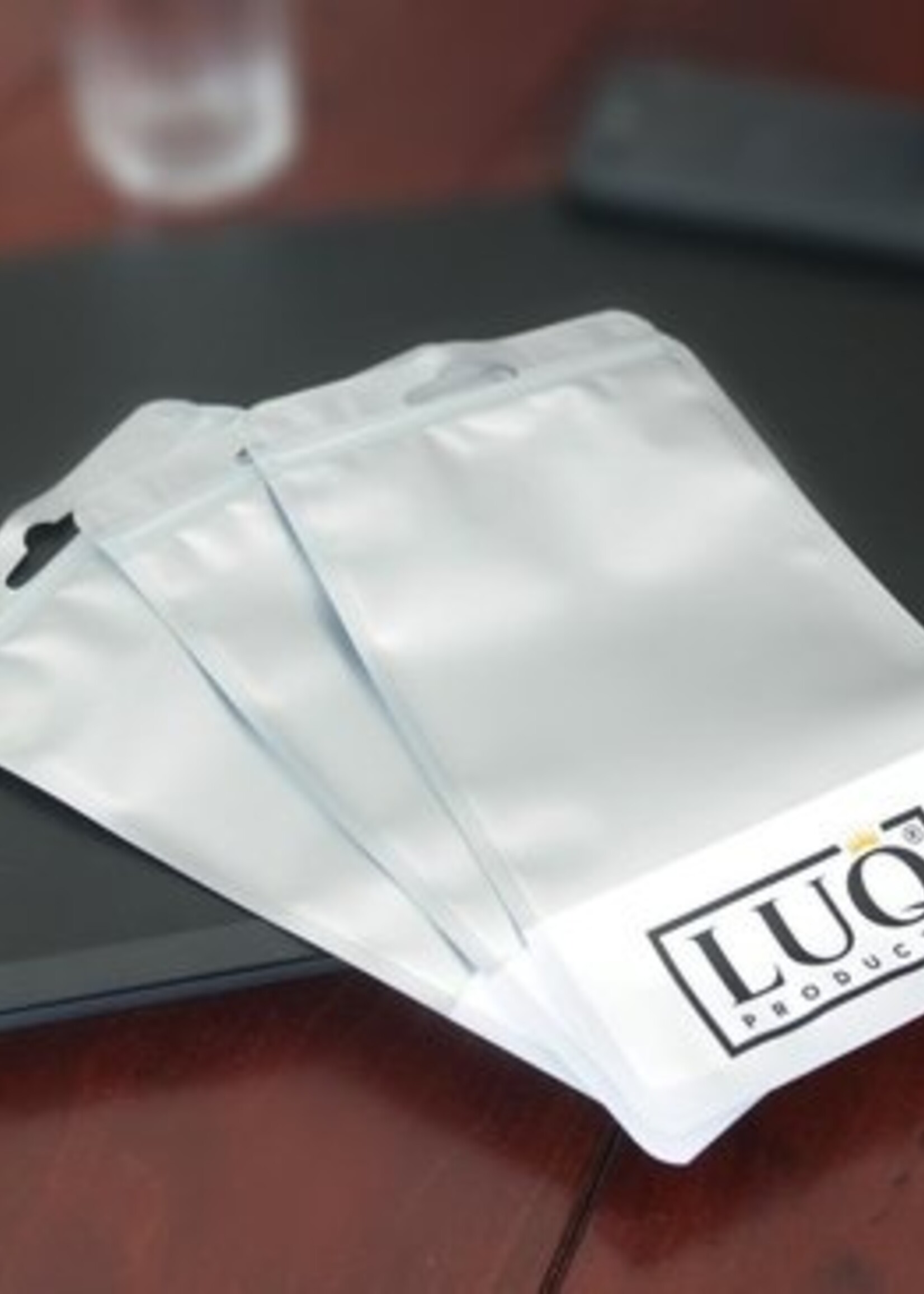 LUQ Hoesje Geschikt voor OPPO A94 5G Hoesje Siliconen Case - Hoes Geschikt voor OPPO A94 5G Hoes Siliconen - Transparant