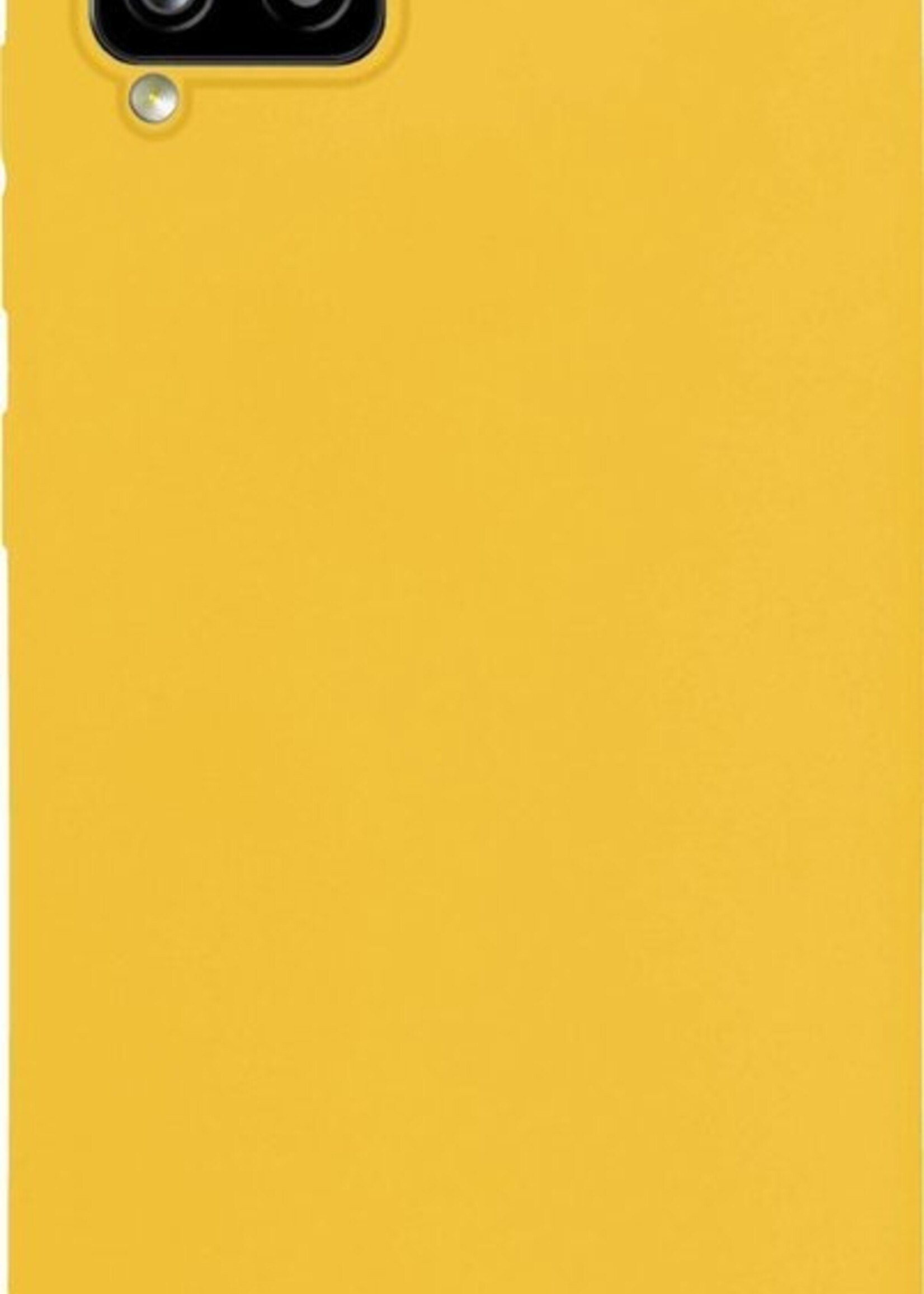 LUQ Hoesje Geschikt voor Samsung A12 Hoesje Siliconen Case Met 2x Screenprotector - Hoes Geschikt voor Samsung Galaxy A12 Hoes Siliconen - Geel