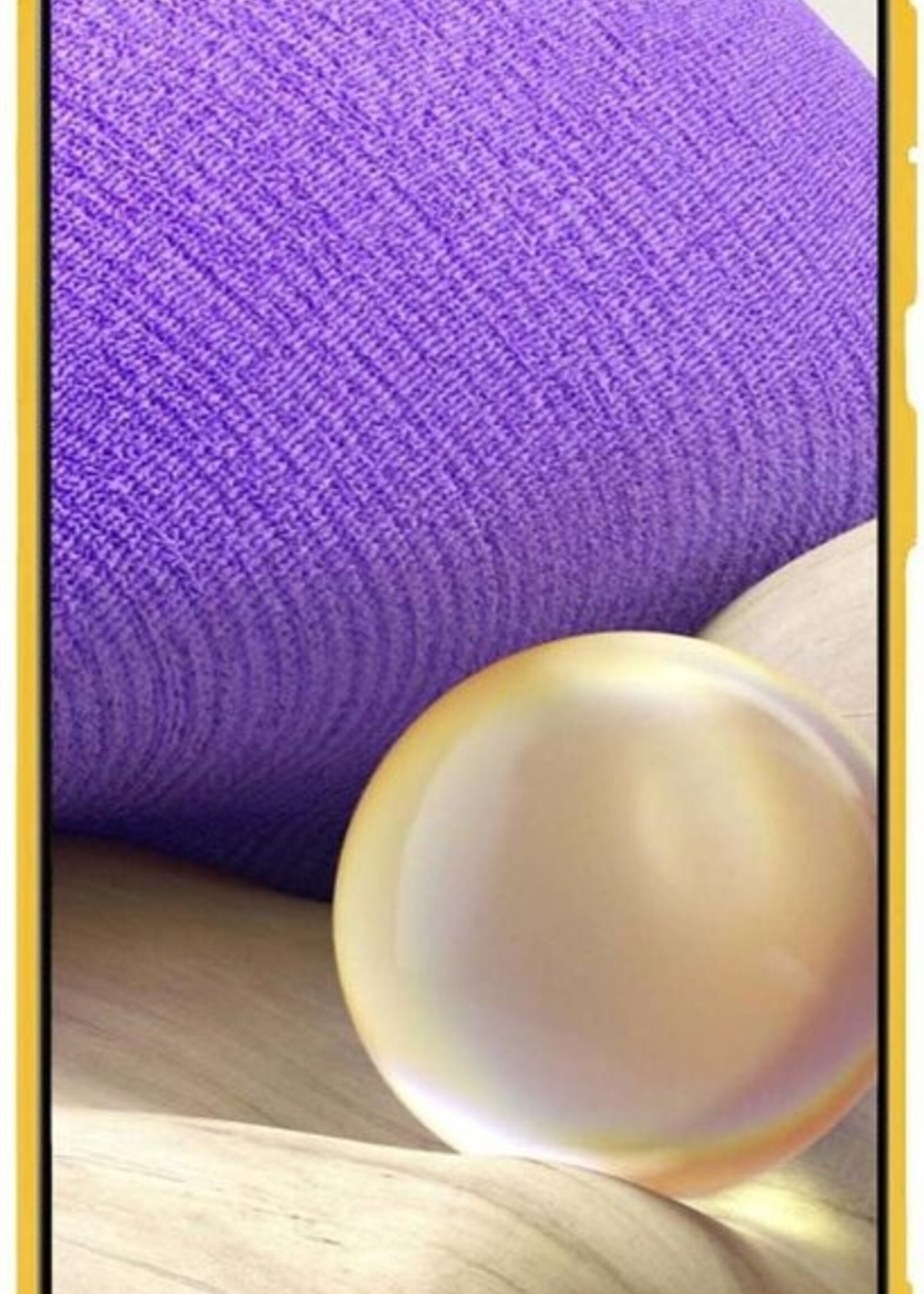 LUQ Hoesje Geschikt voor Samsung A32 5G Hoesje Siliconen Case Met Screenprotector - Hoes Geschikt voor Samsung Galaxy A32 5G Hoes Siliconen - Geel