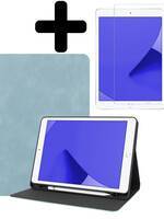LUQ LUQ Luxe Lederen iPad 10.2 2021 Hoes En Screenprotector - Lichtblauw