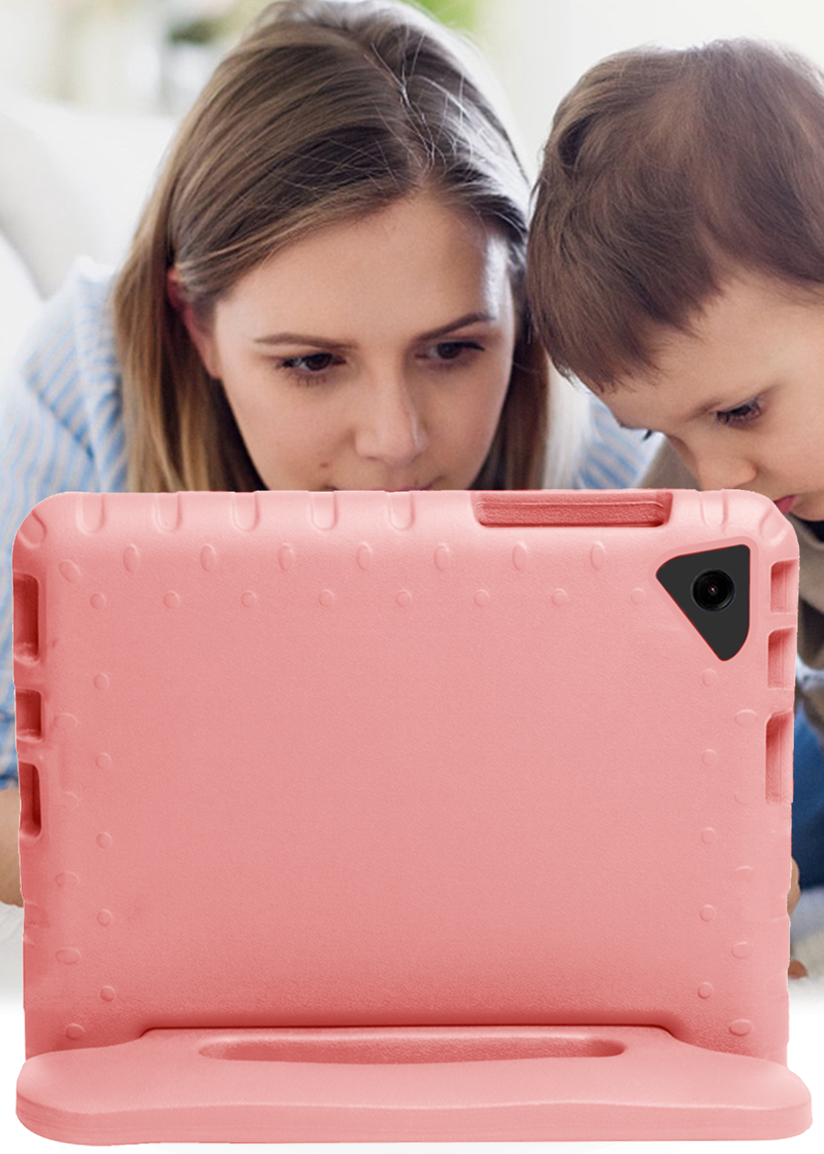 LUQ LUQ Samsung Galaxy Tab A9 Plus Kinderhoes Met 2x Screenprotector - Zalm