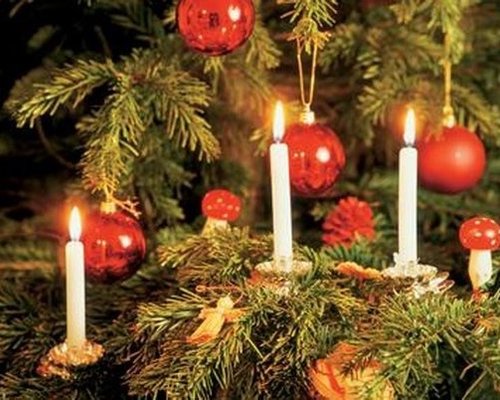 Nieuwe Kerstboomkaarsjes bij VanKaarstotServet 