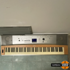 YAMAHA DGX-620