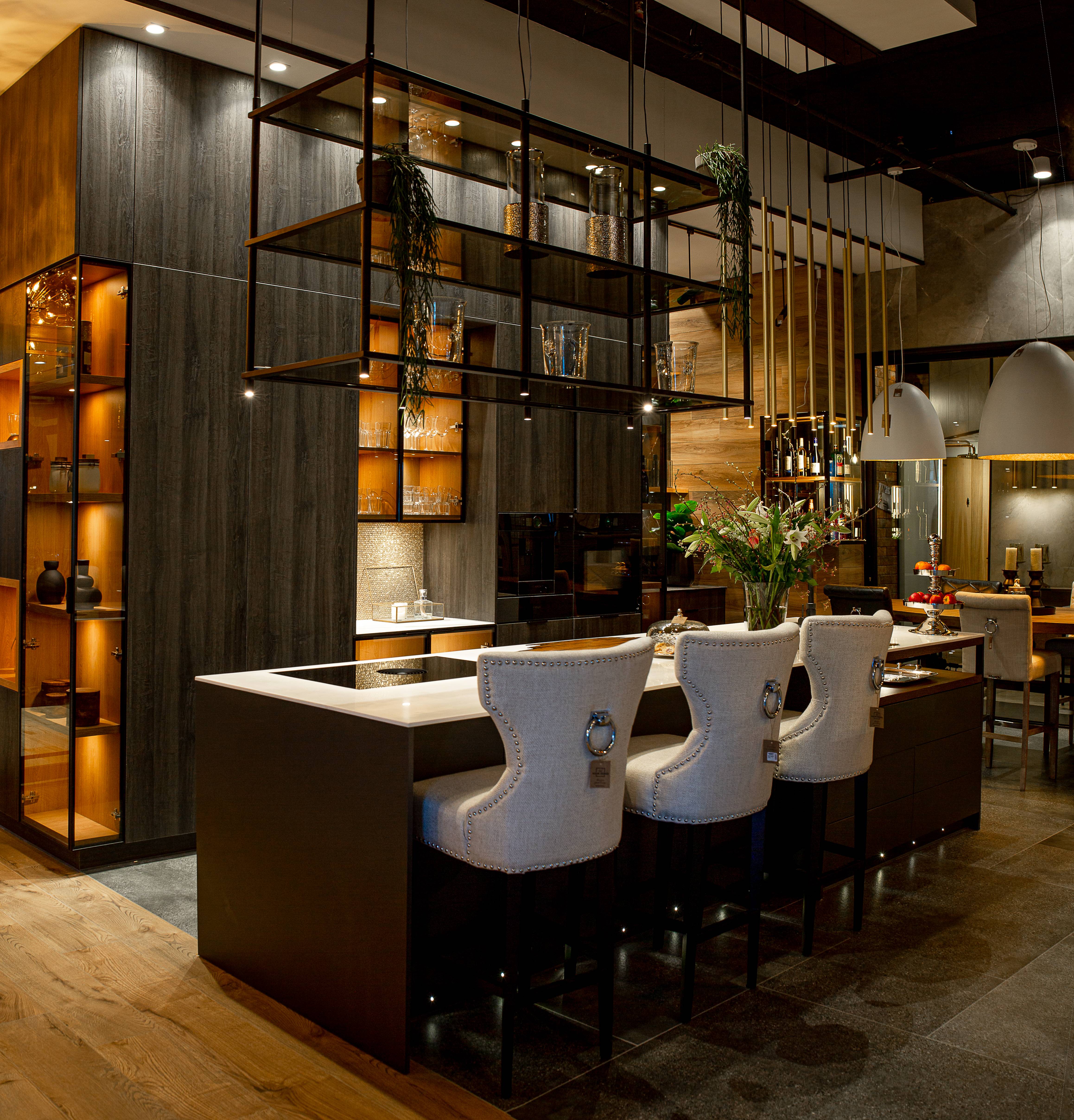 home_parallax_banner_title