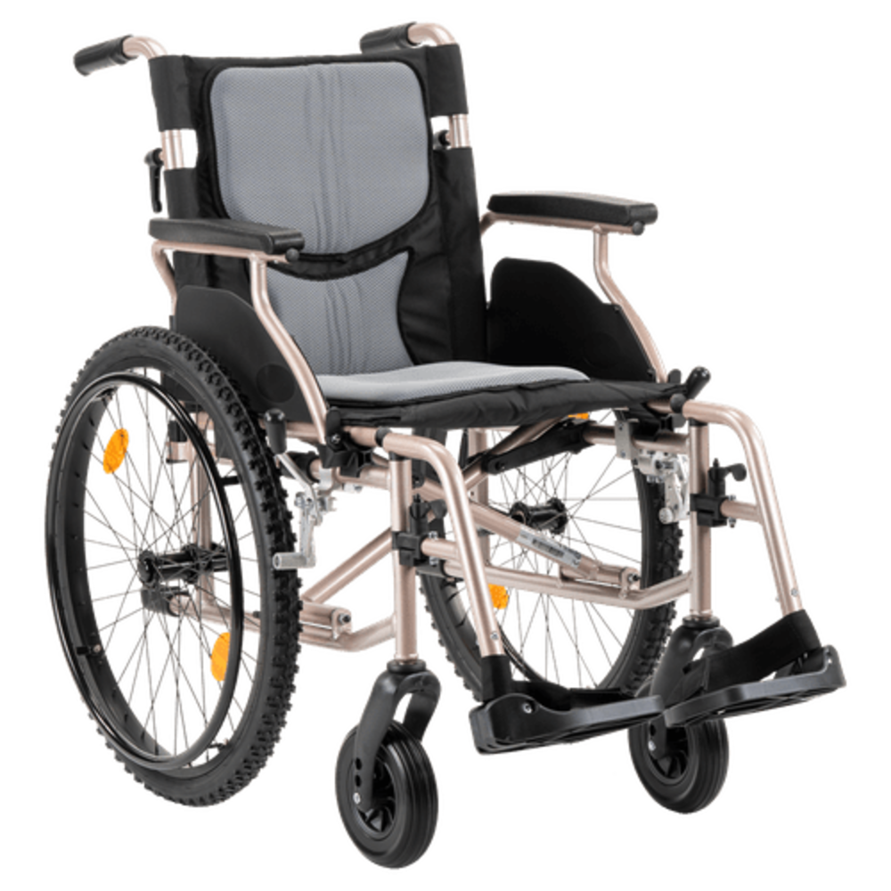 MultiMotion MultiMotion M10 rolstoel met mountainbike luchtbanden en verstelbare handvatten, lichtgewicht - 45 cm - Champagne
