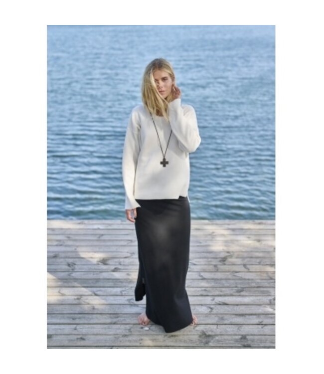 98033 Skirt Long Black 900