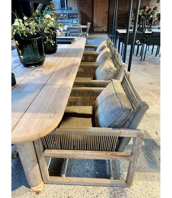 Gommaire | Carlo Easy Chair | Cushionset KneloutLux 20