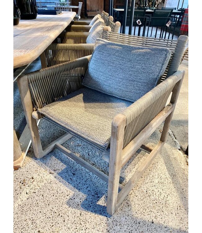Gommaire | Carlo Easy Chair | Cushionset KneloutLux 20
