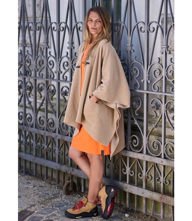 Henriette Steffensen - slag - Kit - 4120