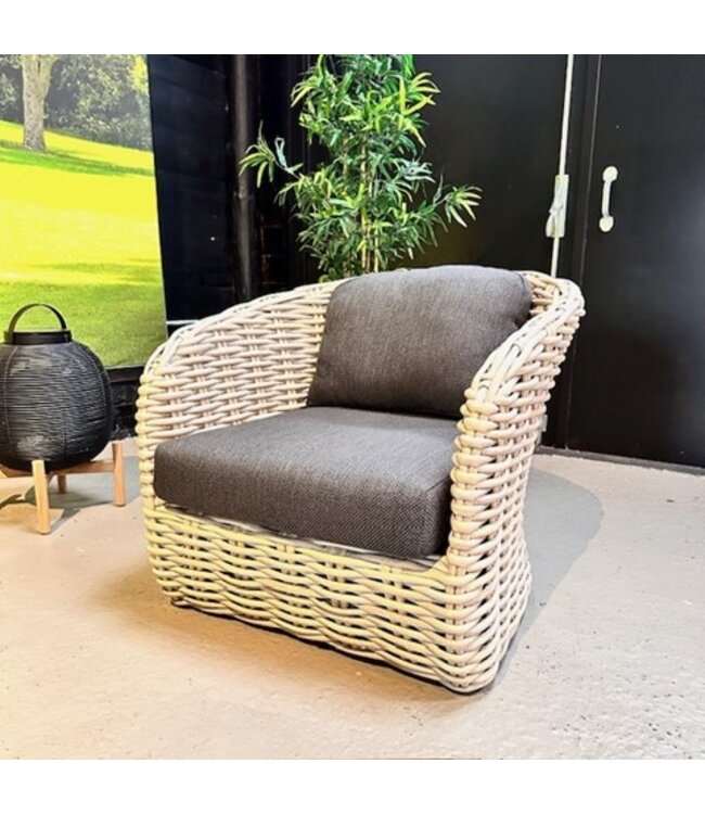 Easy chair Feline incl. kussenset Latt20