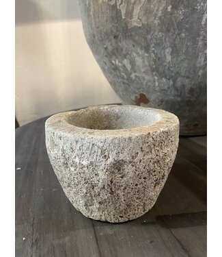 Aura Peeperkorn Stenen vijzelkom