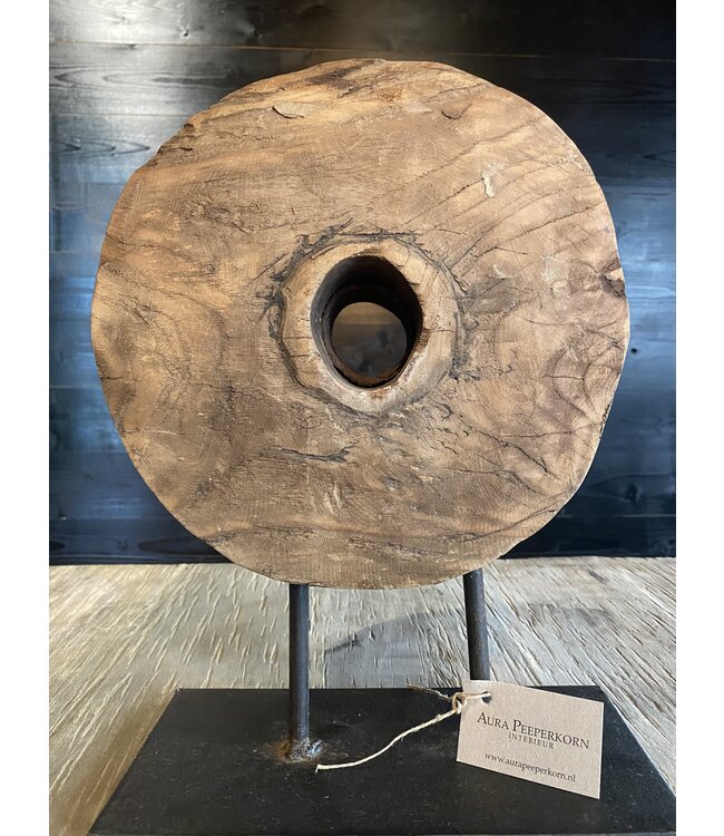 Wooden wheel Aura Peeperkorn