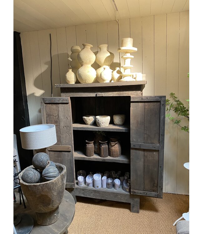 Old Farm Cabinet - 150x100