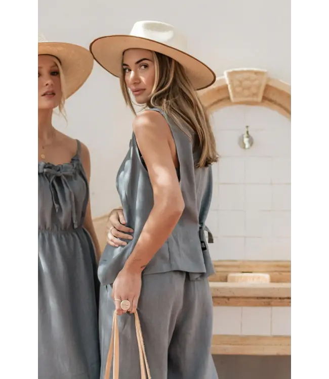 Jess linen vest - Smokey Blue