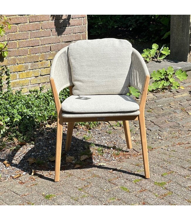 Royal Botania Cares stoel teak desert + kussenset bouclé Sand (6x)
