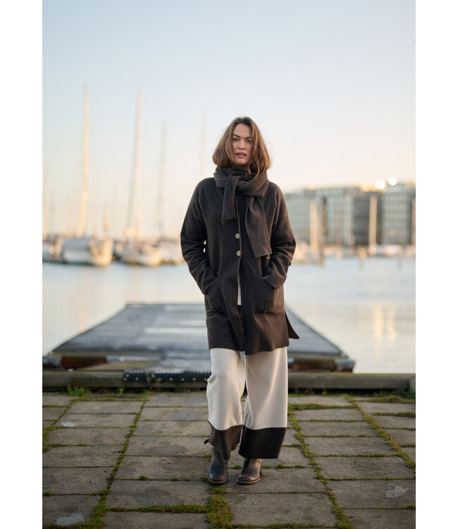 4051 Sjaal Triangle - Chokolate