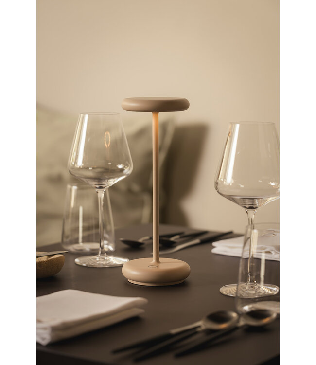 Qoozii - LANA LED tafellamp SAND