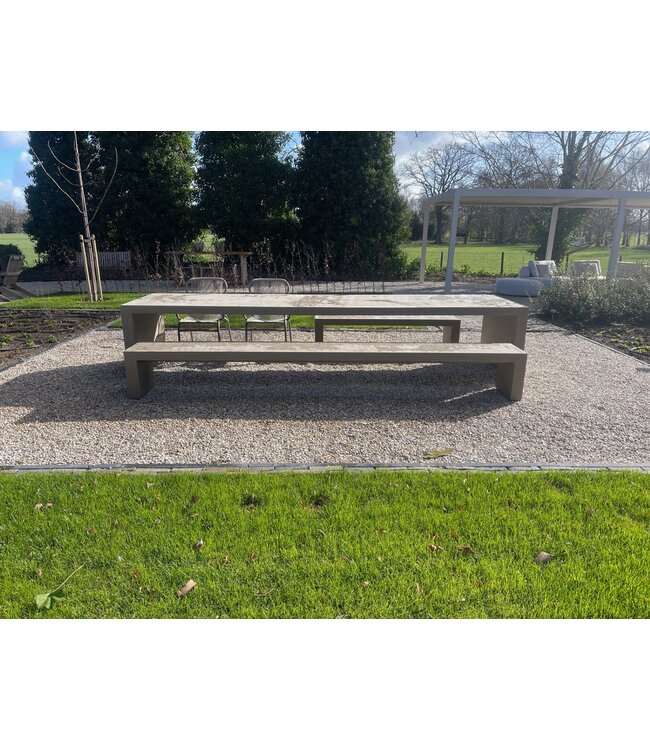 Net-Echt van Beton - Brutus Classic bank 350 cm - Brown