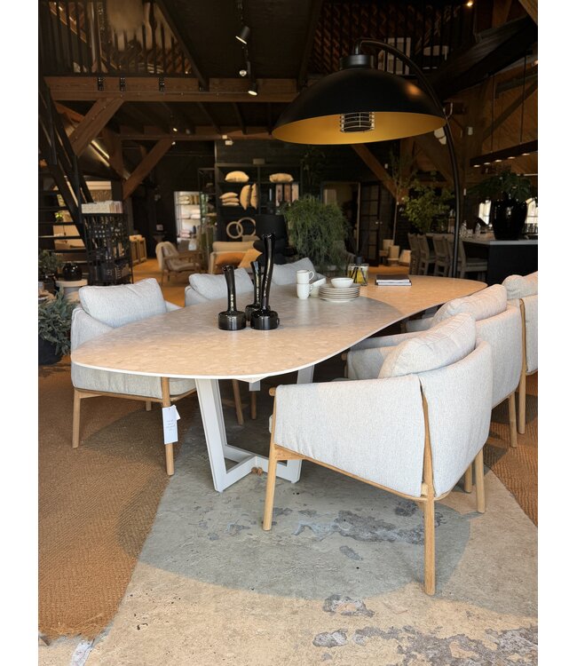 Showroommodel Palermo Dining Table - Dropshape 320x130 - Camel Sand / Neolith terrazzo light taupe