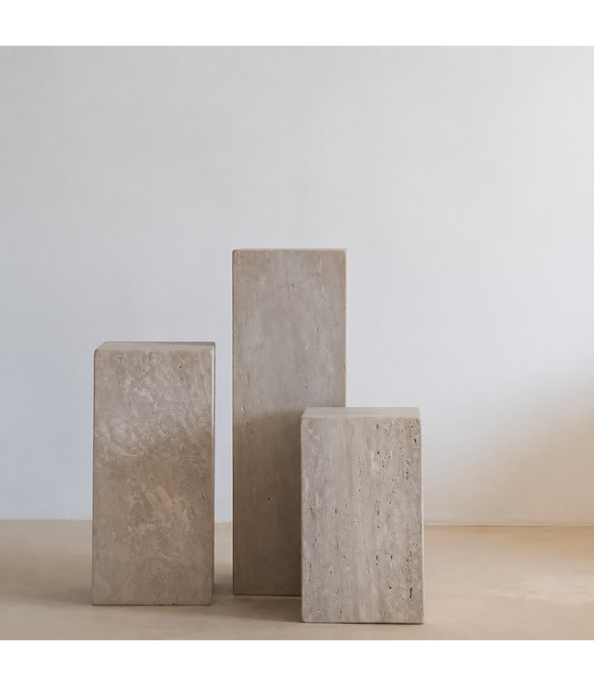 Initials by Haans | Pillar Herra Straight Travertin