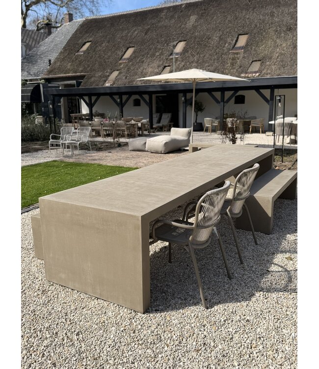 Net-Echt | Brutus Classic diningset 4 meter Brown – Showroomset
