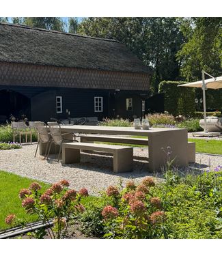 Net-Echt van Beton Brutus Classic diningset 4 meter Brown – Net-Echt van Beton showroomset