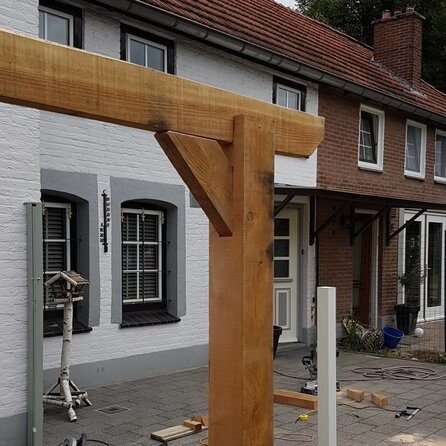 Douglas balk - 100x100 mm - ruw / fijnbezaagd - balk voor buiten - douglashout AD 20-25%