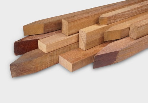 Hardhouten palen & balken bij HOUTvakman.be - Altijd de juiste hardhout paal & balk - Constructiebalken, puntpalen & onderbalkjes - duurzaam tropisch hard hout!