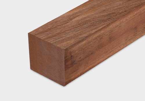 Hardhout balken & palen geschaafd bij HOUTvakman.be - Altijd de juiste geschaafde balk / paal van tropisch hardhout - voordelig online & snel in huis! 