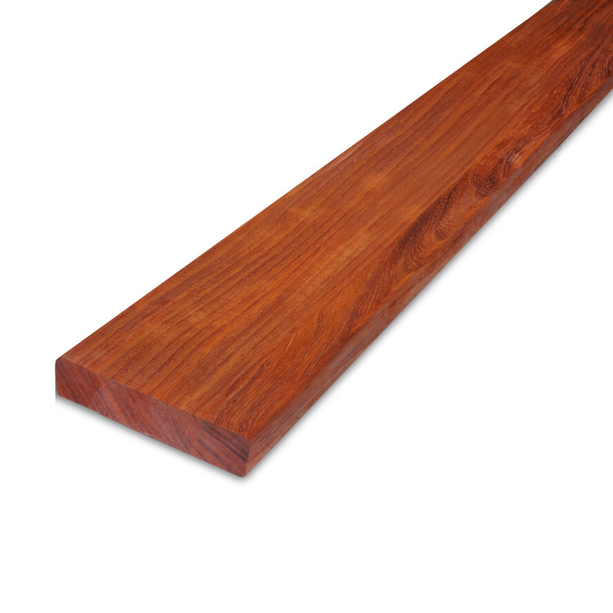 Padouk plank - 21x88 mm - geschaafd - plank voor buiten - padoek hardhout AD 20-25% Padouk plank - 21x88 mm - geschaafd - plank voor buiten - padoek hardhout AD 20-25%