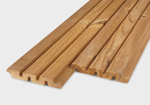 Thermisch gemodificeerde vuren rabatplanken van HOUTvakman.be - Thermowood vuren rabat: Duurzaam, stabiel, milieuvriendelijk & met een mooie goudbruine kleur!