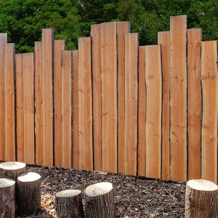 Douglas boomstam plank - 18x150-200 mm - ruw / fijnbezaagd - schorsplank - douglashout AD 20-25%