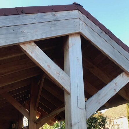 Douglas balk - 85x85 mm - geschaafd - balk voor buiten - douglashout KD 18-20% Douglas balk - 85x85 mm - geschaafd - balk voor buiten - douglashout KD 18-20%