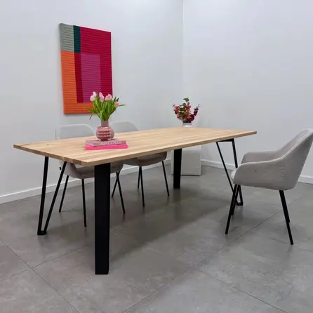 Zwarte schuine vlinder poten (set) - staal / ijzer - 0.5x8 cm - hoogte: 72 cm - breedte (onder): 92 cm - tafelpoot metaal zwart gecoat Zwarte schuine vlinder poten (set) - staal / ijzer - 0.5x8 cm - hoogte: 72 cm - breedte (onder): 92 cm - tafelpoot metaal zwart gecoat