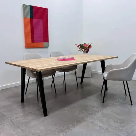 Zwarte N-poten (set) - staal / ijzer - schuine koker - hoogte: 72 cm - breedte (montageplaat): 78 cm - breedte (onderzijde): 74 cm - tafelpoot metaal zwart gecoat Zwarte N-poten (set) - staal / ijzer - schuine koker - hoogte: 72 cm - breedte (montageplaat): 78 cm - breedte (onderzijde): 74 cm - tafelpoot metaal zwart gecoat