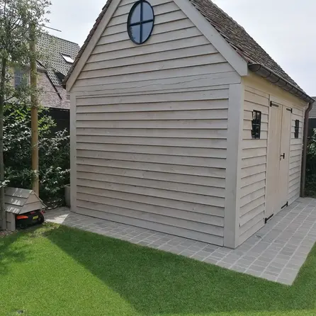 Eiken Zweeds rabat - 8-22x130 mm - zichtzijde ruw / fijnbezaagd - zweedsrabat - eikenhout AD 20-25%