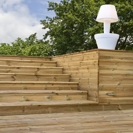 Geïmpregneerd grenen terrasplank - 28x140 mm - geschaafd - vlonderplank gegroefd / geribbeld - gedrenkt grenenhout KD 18-20%
