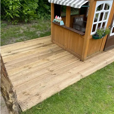 Geïmpregneerd grenen terrasplank - 28x140 mm - geschaafd - vlonderplank gegroefd / geribbeld - gedrenkt grenenhout KD 18-20%