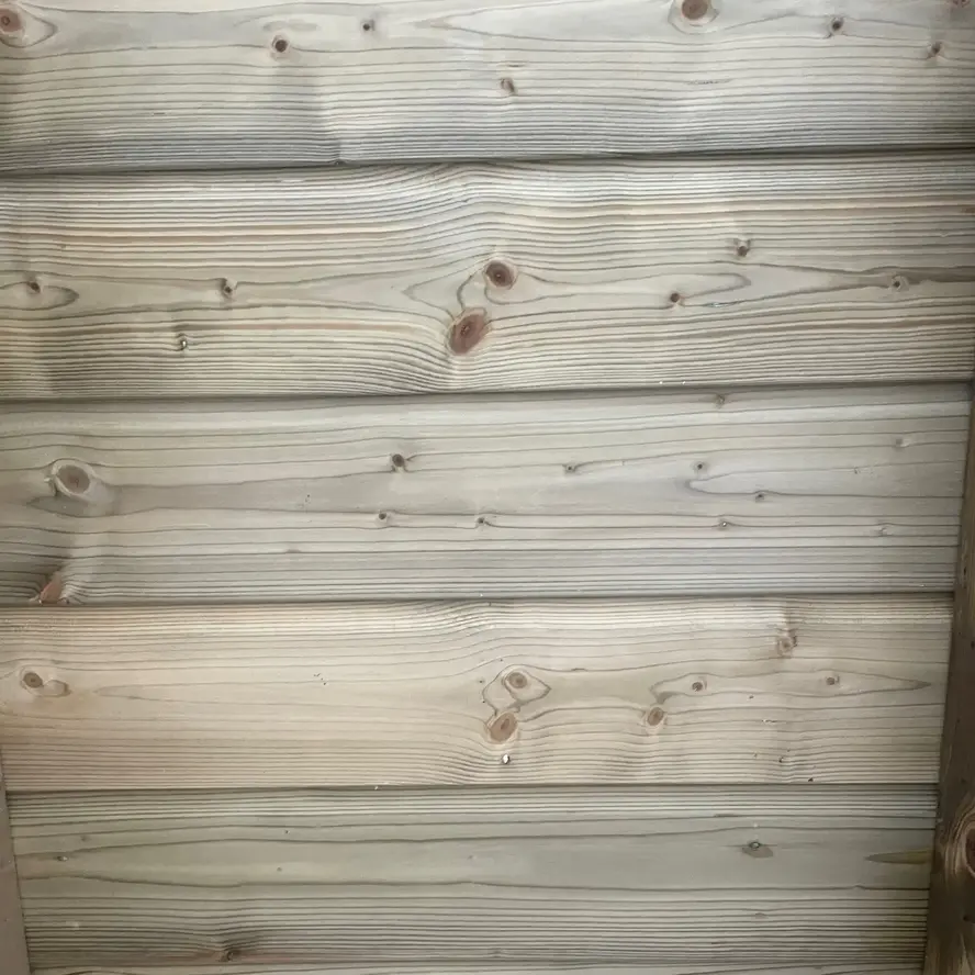 Geïmpregneerd vuren overhangend rabat - 18x130 mm - geschaafd - OH rabatdeel - gedrenkt vurenhout KD 18-20% Geïmpregneerd vuren overhangend rabat - 18x130 mm - geschaafd - OH rabatdeel - gedrenkt vurenhout KD 18-20%