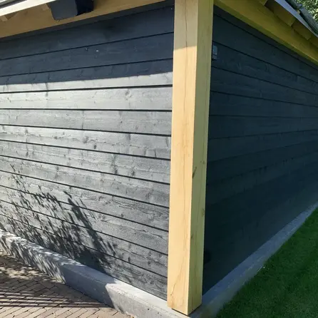 Zwart vuren Zweeds rabat - 14-28x180 mm - ruwe zichtzijde - zweedsrabat - zwart gebeitst vurenhout KD 18-20%