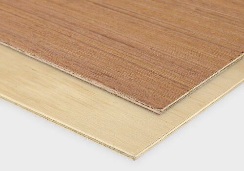 Triplex platen zijn dunne, relatief buigzame multiplex platen die uit drie houtfineer lagen bestaan. Bij HOUTvakman.be vindt u diverse triplex platen, waaronder ook  betontriplex platen.