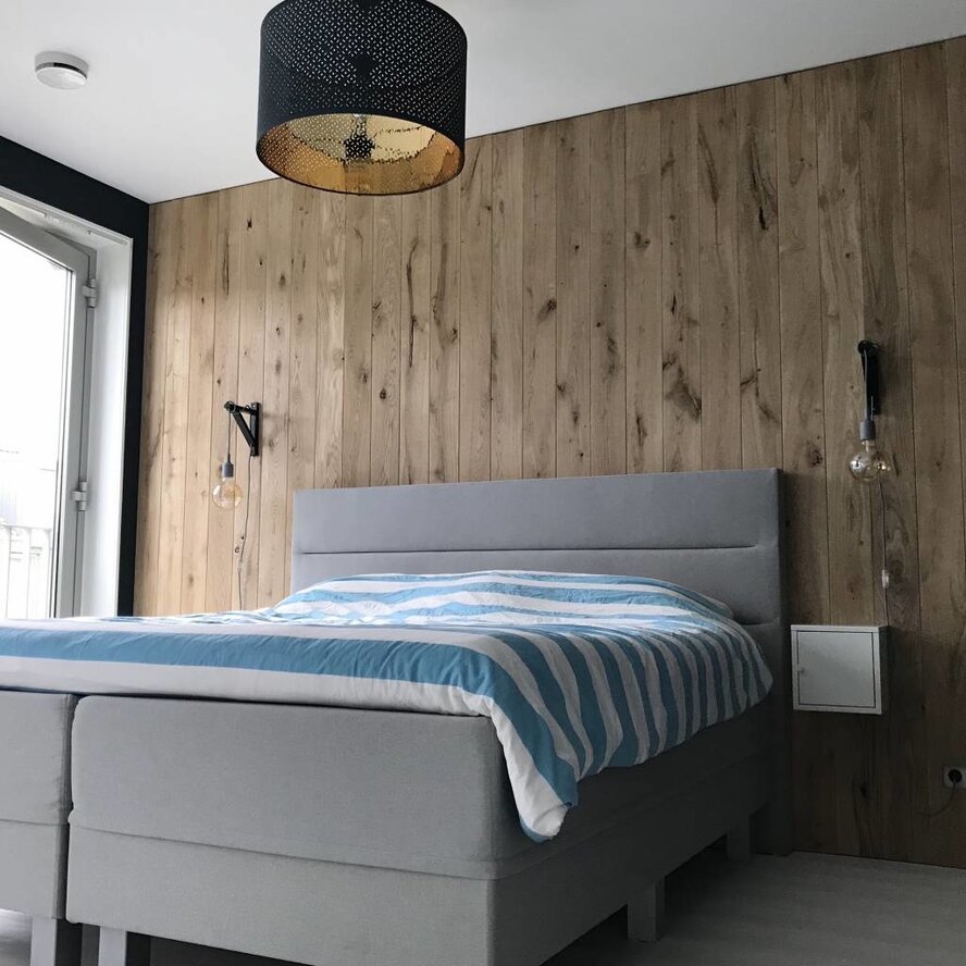 Eiken blinde planchet - 21x120 mm - geschaafd - tand en groef plank met onzichtbare bevestiging - eikenhout KD 8-12% Eiken blinde planchet - 21x120 mm - geschaafd - tand en groef plank met onzichtbare bevestiging - eikenhout KD 8-12%