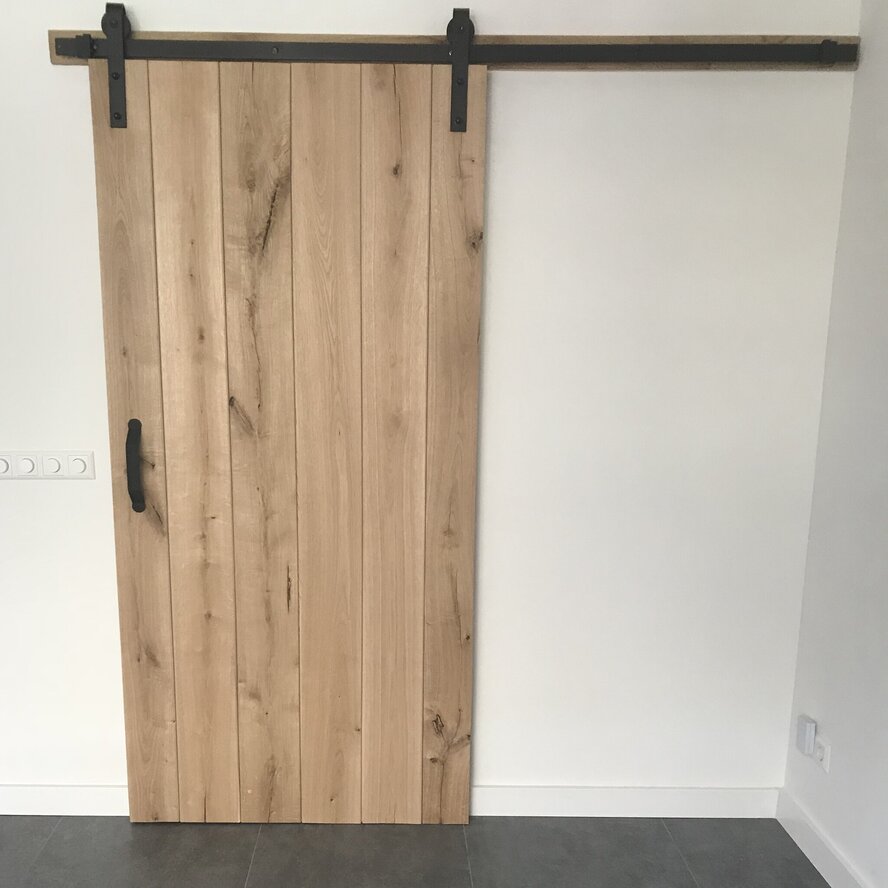 Eiken blinde planchet - 21x120 mm - geschaafd - tand en groef plank met onzichtbare bevestiging - eikenhout KD 8-12% Eiken blinde planchet - 21x120 mm - geschaafd - tand en groef plank met onzichtbare bevestiging - eikenhout KD 8-12%