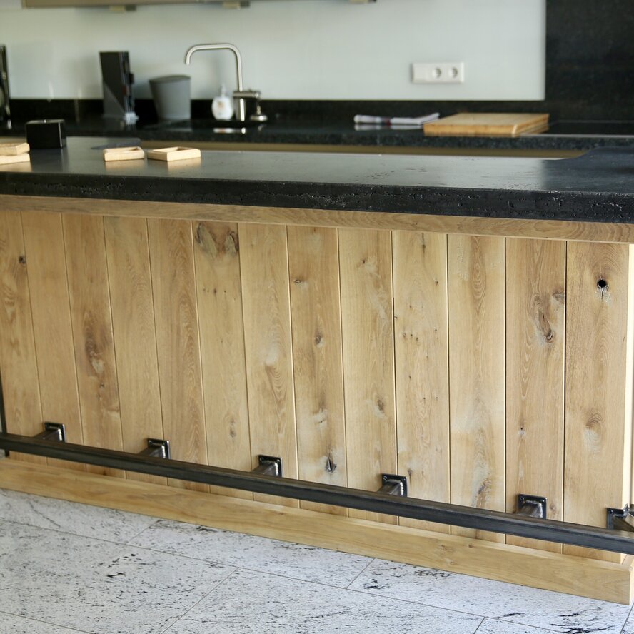 Eiken plank - 20x230 mm - geschaafd - plank voor binnen / beschut buiten - eikenhout KD 8-12% Eiken plank - 20x230 mm - geschaafd - plank voor binnen / beschut buiten - eikenhout KD 8-12%