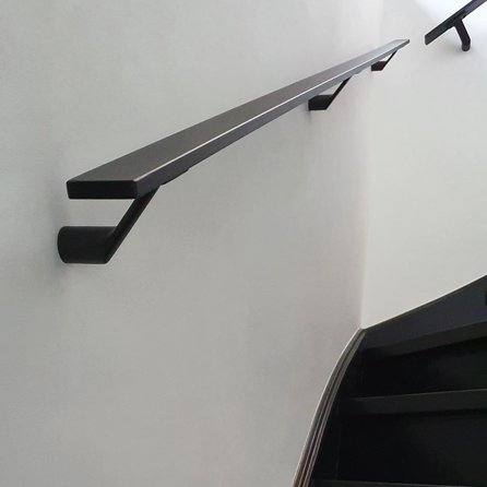 Support main courante noir - type 7 - plat - pour une rampe escalier rectangulaire / carrée - acier thermolaqué noir - RAL 9005