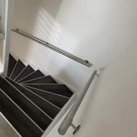 Main courante inox - ronde - avec supports de type 5 - Rampe escalier acier inoxydable 304 brossé