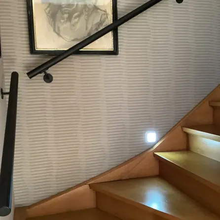 Main courante noire (revêtue) - ronde - avec supports de type 2 - Rampe escalier acier thermolaqué noir - RAL 9005